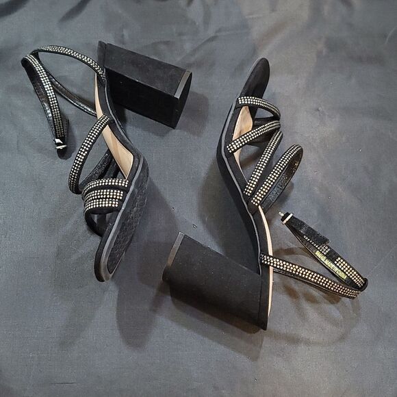 BRAND NEW KELLY &KATIE RHINESTONE EMBELLISHMENTS OPEN-TOE SANDAL - Picture 9 of 16